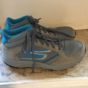 Skechers Go Trail Escape Suede Hiking Shoe